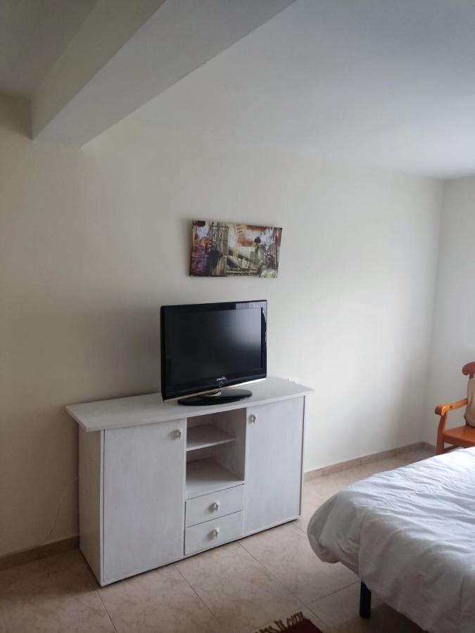 Piso Por Habitaciones En 기욘 외부 사진